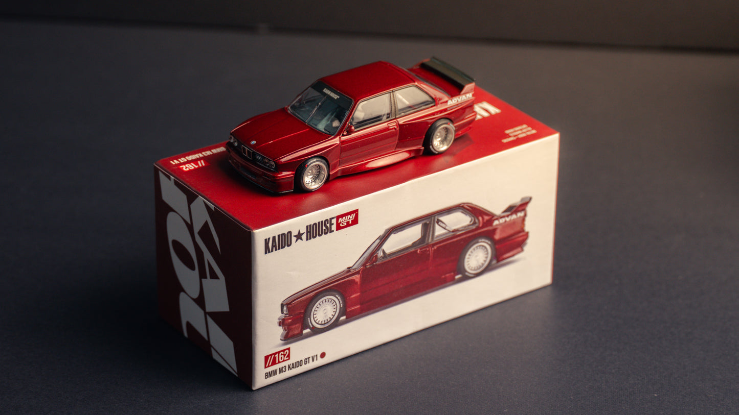 KaidoHouse x MiniGT 1:64 / BMW M3 (E30) Kaido GT V1 – M Red