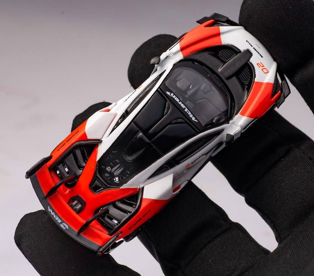 PRE ORDER CM Model 1:64 / McLaren Senna Livery