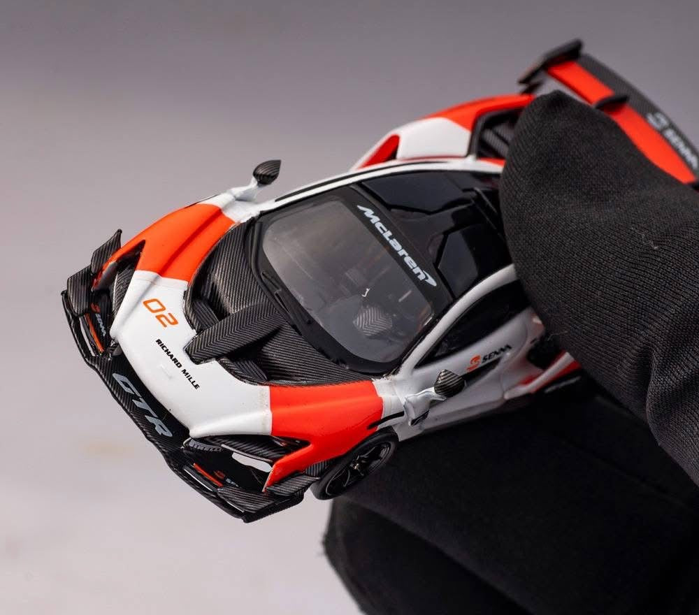 PRE ORDER CM Model 1:64 / McLaren Senna Livery