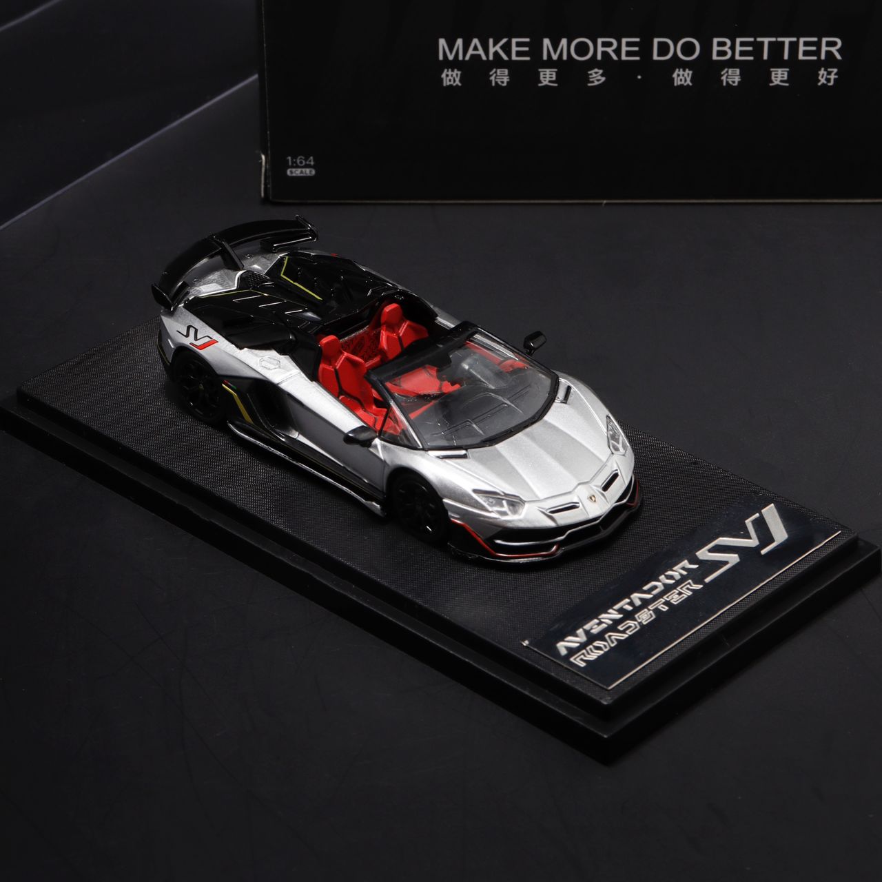 PRE ORDER Maxwell 1:64 / Lamborghini Aventador SVJ63 Roadster