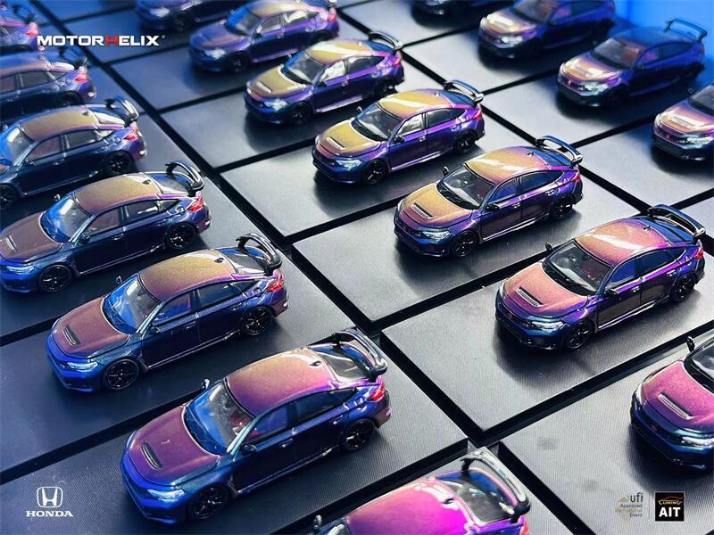 Motorhelix X AIT 1:64 / Honda Civic Type-R FL5 CHAMELEON